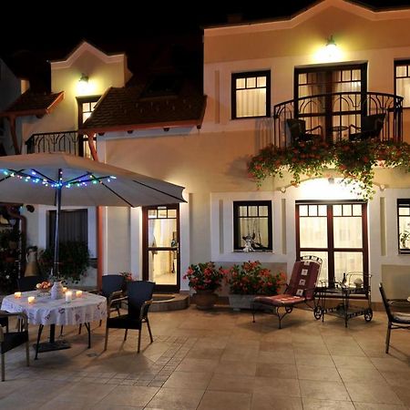 Bed and Breakfast Patria Panzio Эгер Экстерьер фото