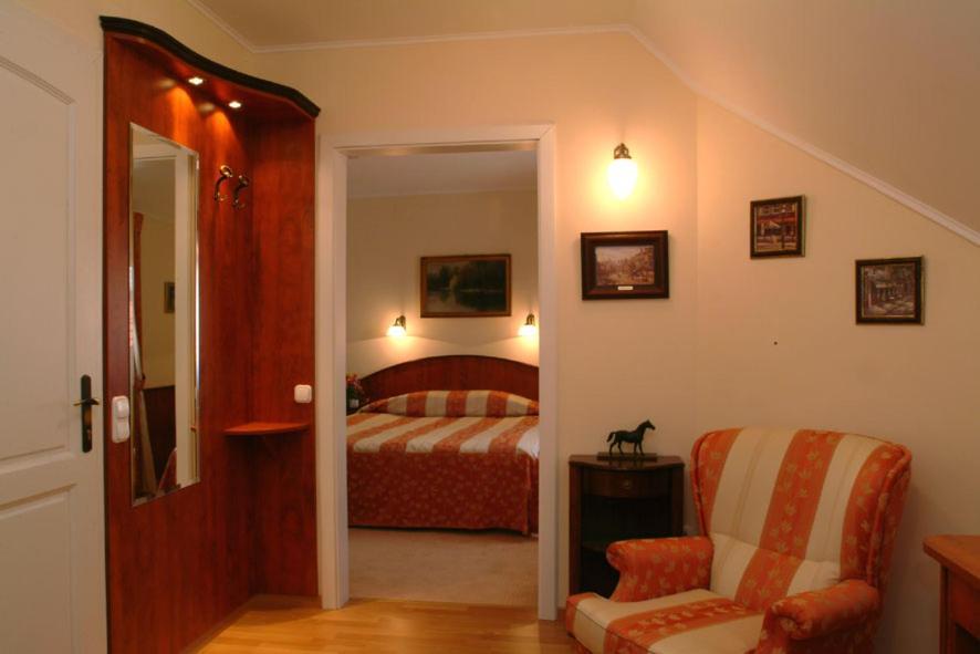 Bed and Breakfast Patria Panzio Эгер Экстерьер фото