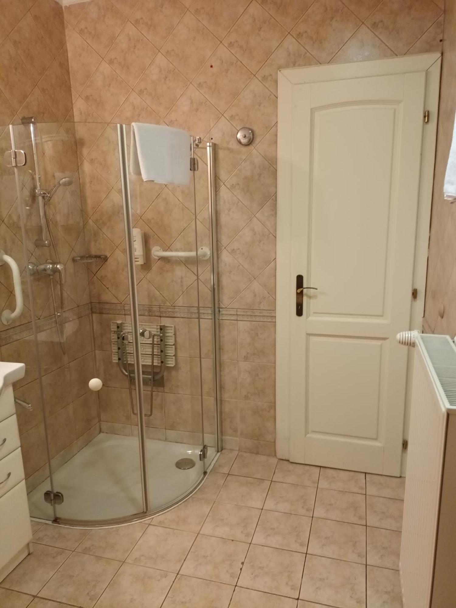 Bed and Breakfast Patria Panzio Эгер Экстерьер фото
